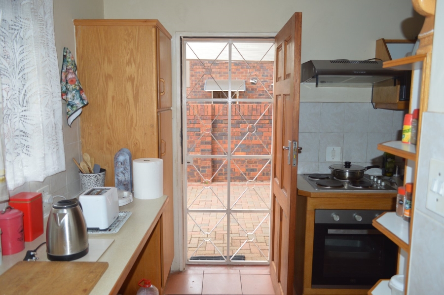 3 Bedroom Property for Sale in Flamwood North West